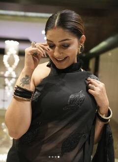 Sapna Choudhary: ਸਪਨਾ ਚੌਧਰੀ ਨੇ ਬਲੈਕ ਸਾੜੀ 'ਚ ਦਿਖਾਇਆ ਆਪਣਾ ਦੇਸੀ ਅੰਦਾਜ਼, ਤਸਵੀਰਾਂ ਦੇਖ ਕੇ ਫਿਦਾ ਹੋ ਗਏ ਫੈਨਜ਼