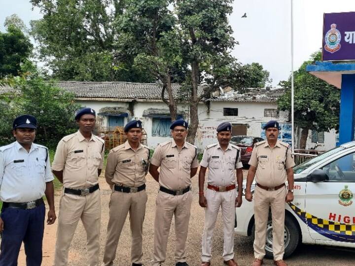 Surajpur News: हाईटेक सुविधाओं से लैस है सूरजपुर की हाइवे पेट्रोलिंग टीम, सड़क हादसे के घायलों की बचाती है जान Surajpur Chhattisgarh Highway patrolling vehicles with hi-tech facilities save people lives take them hospital ANN Surajpur News: हाईटेक सुविधाओं से लैस है सूरजपुर की हाइवे पेट्रोलिंग टीम, सड़क हादसे के घायलों की बचाती है जान