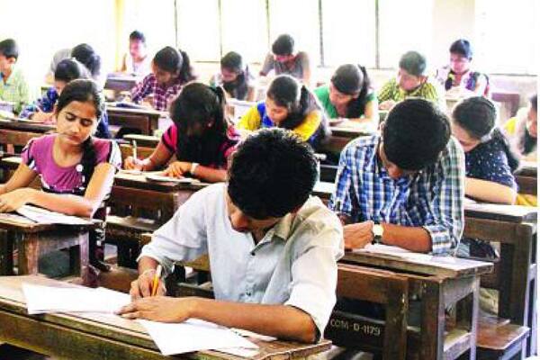 JEE Advanced 2022 Exam Analysis: Check exam analysis, students reaction for Paper 1 here JEE Advanced 2022 Exam: जानें कैसा रहा जेईई एडवांस का एग्जाम, किस पेपर में छात्रों का छुटा सबसे ज्यादा पसीना