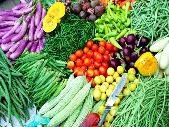 Madhya Pradesh Vegetable prices doubled spoilage due to heavy rain kitchen budget affected ANN MP News: भारी बारिश की वजह से सब्जियों के दाम आसमान पर, बिगड़ा किचन का बजट, देने पड़ रहे दोगुने दाम