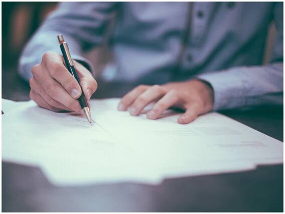 Delhi DSSSB Recruitment 2022: दिल्ली में TGT, PGT समेत कई पद पर आवेदन की आज आखिरी तारीख, इस वेबसाइट से करें अप्लाई