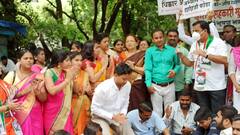 Pune Govinda Reservation: लुडो, गोट्या अन् मंगळागौरीचे खेळ खेळत गोविंदांच्या आरक्षणाविरोधात राष्ट्रवादीचं उपहासात्मक आंदोलन