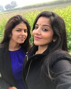 Monalisa Pics: मोनालिसा ने इस खास अंदाज़ में बेस्टी को विश किया बर्थडे, तस्वीरों में दिखीं दोनों की खूबसूरत कैमिस्ट्री