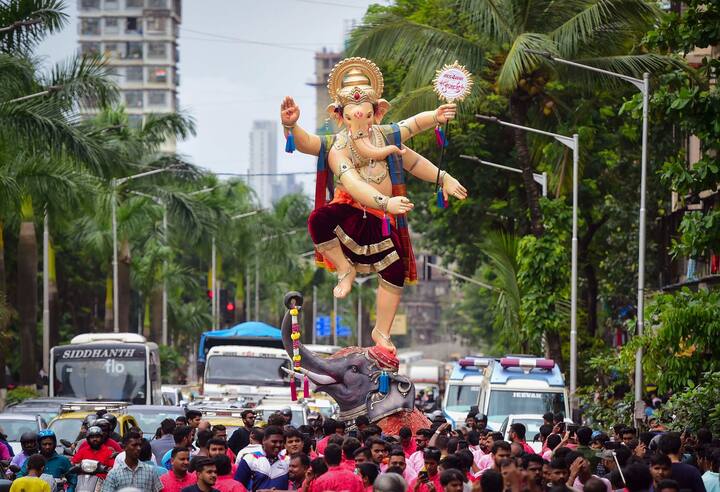 बता दें कि इस साल भाद्र मास की शुक्ल पक्ष की चतुर्थी तिथि 30 अगस्त को दोपहर से लगने वाली है. जिसका समापन 31 अगस्त को दोपहर 3 बजकर 23 मिनट पर होगा.