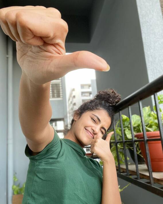 Anupama Parameswaran: ఫన్నీహెయిర్ స్టైల్‌తో  అనుపమా అల్లరి ఫోటోలు