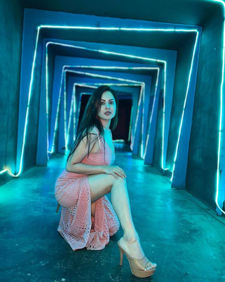 पूजा बनर्जी फेमस टीवी शो 'देवों के देव महादेव' में नजर आई थीं. इस शो से एक्ट्रेस ने पार्वती के किरदार में घर-घर पहचानी जाने लगीं.