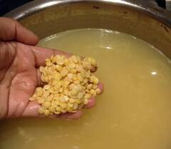 Kitchen Hacks : ਮੂੰਗ ਤੋਂ ਲੈ ਕੇ ਉੜਦ ਤੇ ਰਾਜਮਾ ਤੋਂ ਲੈ ਕੇ ਛੋਲਿਆਂ ਤਕ, ਜਾਣੋ ਕਿਹੜੀ ਦਾਲ ਨੂੰ ਕਿੰਨੀ ਦੇਰ ਤਕ ਭਿਉਂਣਾ ਚਾਹੀਦੈ