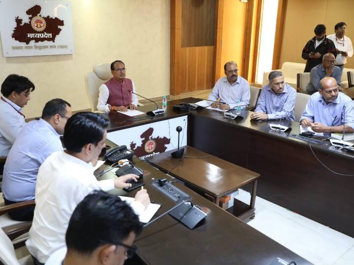 Bhopal Madhya Pradesh rivers in spate due to rain CM Shivraj Singh Chouhan meeting with officials ANN MP News: भारी बारिश से बेहाल हुआ मध्य प्रदेश, Bhopal में टूटा रिकॉर्ड, CM शिवराज ने बैठक कर दिए ये निर्देश