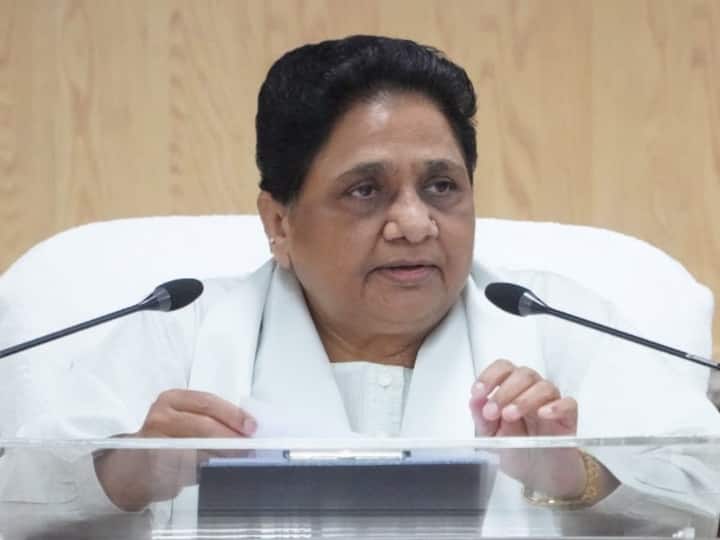 BSP Chief Mayawati comment on Prophet Mohammed Row and Telangana Hyderabad BJP MLA T Raja Prophet Mohammed Row: पैगंबर मोहम्मद पर टिप्पणी करने वाले BJP विधायक पर मायावती की प्रतिक्रिया, कहा- देश की छवि को बचाएं