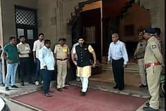 ચૂંટણી પહેલા કેજરીવાલે ભાવનગરના યુવરાજ સાથે મુલાકાત કરતા રાજકારણ ગરમાયું