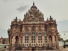 Mahabat Khan Maqbara: देखिए ताजमहल जैसे सुंदर दिखने वाले जूनागढ़ के महाबत मकबरे की तस्वीरें, हैरान कर देगा गुम्बदों का नजारा