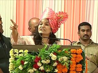 Bhavna Gawali : आम्हाला गद्दार म्हटलं जातं, पण शिवसेना आमच्या बापानं उभी केली; भावना गवळींचा उद्धव ठाकरेंना टोला