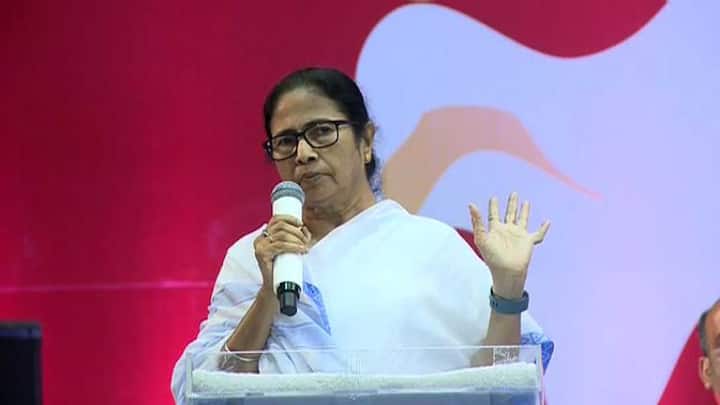 পুজো উদ্যোক্তাদের রাজ্য সরকারের দুর্গাপুজোর উপহার!!! গতবছরের ৫০ হাজার টাকার সঙ্গে এবার যোগ হল, আরও ১০ হাজার টাকা! FULL FRAME IN এ বছর রাজ্য সরকারের তরফে পুজো কমিটিগুলিকে দেওয়া হবে ৬০ হাজার টাকা করে।