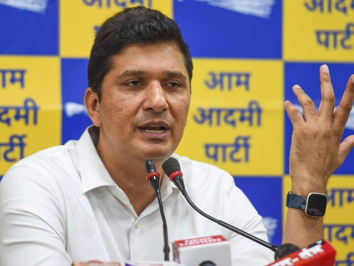 Delhi News AAP accuses MP CM Shivraj Singh Chouhan of scam MLA will go to CBI office to demand inquiry Delhi News: आप ने MP के CM शिवराज सिंह चौहान पर लगाया घोटाले का आरोप, CBI जांच की मांग करने उसके दफ्तर जाएंगे विधायक