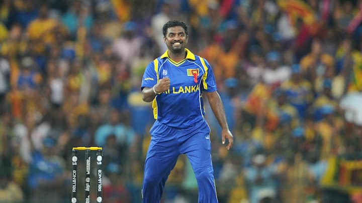 ২৪ ম্যাচে ৩০ উইকেট নিয়ে তালিকায় দ্বিতীয় স্থানে রয়েছেন কিংবদন্তি লঙ্কা স্পিনার মুত্থাইয়া মুরলিথরন। সেরা বোলিং ৩১/৫।