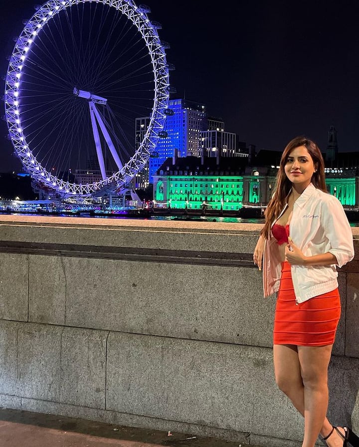 అషూ రెడ్డి ఫోటోలు  -Image Credit: Ashu reddy/Instagram