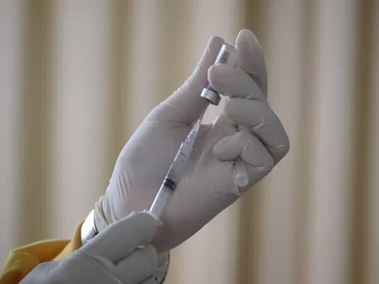The woman died due to an injection administered by a practicing doctor in theni TNN பயிற்சி மருத்துவர் செலுத்திய ஊசியால் பெண் மரணமா..?-  தேனி மருத்துவக் கல்லூரி முதல்வருக்கு நீதிமன்றம் பிறப்பித்த உத்தரவு
