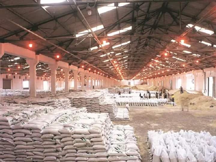 Warehouse Subsidy Scheme: अब गांव में ही बनायें खुद का फसल भंडार घर, यहां आवेदन करने पर मिलेगी 3 करोड़ तक की सब्सिडी subsidy of up to 3 crores on applying to build a warehouse under Warehouse Subsidy Scheme 2022 Warehouse Subsidy Scheme: अब गांव में ही बनायें खुद का फसल भंडार घर, यहां आवेदन करने पर मिलेगी 3 करोड़ तक की सब्सिडी