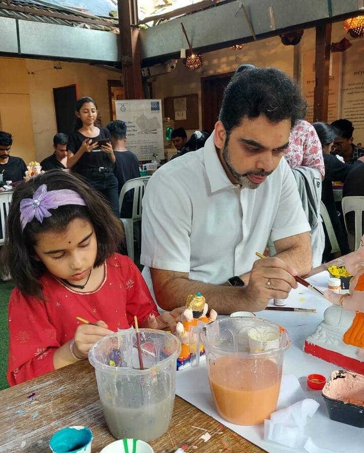 'रंगवा तुमचा कागदी बाप्पा' या उपक्रमात 600  हून अधिक विद्यार्थी सहभागी झाले होते.