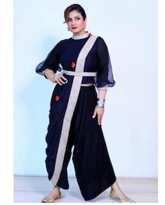 PHOTO: इंडो वेस्टर्न आऊटफिटमध्ये रवीना टंडनचा ग्लॅम लूक; पाहा फोटो!