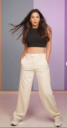 ਅੱਜ ਦੇ ਸਮੇਂ 'ਚ ਗੌਹਰ ਬਾਲੀਵੁੱਡ ਦੀਆਂ ਖੂਬਸੂਰਤ ਅਤੇ ਪ੍ਰਤਿਭਾਸ਼ਾਲੀ ਅਭਿਨੇਤਰੀਆਂ 'ਚੋਂ ਇੱਕ ਹੈ। ਫਿਲਮਾਂ ਅਤੇ ਵੈੱਬ ਸੀਰੀਜ਼ 'ਚ ਉਨ੍ਹਾਂ ਵੱਲੋਂ ਨਿਭਾਏ ਗਏ ਕਈ ਕਿਰਦਾਰ ਪ੍ਰਸ਼ੰਸਕਾਂ 'ਚ ਚਰਚਾ 'ਚ ਰਹਿੰਦੇ ਹਨ। ਤਾਂ ਆਓ ਅੱਜ ਇਸ ਖਾਸ ਮੌਕੇ 'ਤੇ ਤੁਹਾਨੂੰ ਗੌਹਰ ਦੀ ਪ੍ਰੋਫੈਸ਼ਨਲ ਲਾਈਫ ਬਾਰੇ ਦੱਸਦੇ ਹਾਂ।