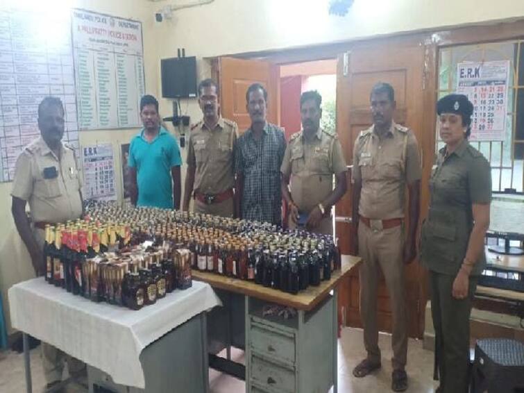 Two women were arrested for trying to stash and sell  liquor bottles in dharmapuri TNN Crime: கள்ளத்தனமாக மதுபாட்டில்கள் பதுக்கி விற்பனை..? -  2 பெண்கள் கைது