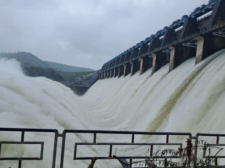 Rajasthan News meteorological department warn for heavy rain in Udaipur for next five days ANN Udaipur Rain Update: उदयपुर में भारी बारिश की चेतावनी, माही बजाज डैम के सभी गेट खुले, निकाला जा रहा है इतना पानी