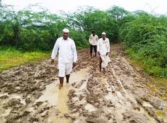 Photo: भारत स्वातंत्र्य झाल्यापासून 'या' गावात पक्का रस्ता झालाच नाही