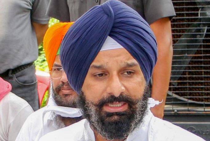 Bikram Majithia Says , Homi Bhabha Cancer Hospital Started on 30 December 2013 by the then  SAD-BJP Government of Punjab ਪੀਐਮ ਮੋਦੀ ਦੇ ਉਦਘਾਟਨ ਤੋਂ ਪਹਿਲਾਂ ਮਜੀਠੀਆ ਨੇ ਦਿੱਤੀ ਸਮੂਹ ਪੰਜਾਬੀਆਂ ਨੂੰ ਵਧਾਈ ! 'ਬੋਲੇ ਕੈਂਸਰ ਹਸਪਤਾਲ ਦੀ ਸ਼ੁਰੂਆਤ ਉਸ ਸਮੇਂ ਦੀ ਅਕਾਲੀ-ਭਾਜਪਾ ਸਰਕਾਰ ਨੇ ਕੀਤੀ'