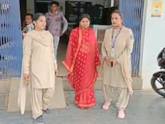 Chhattisgarh Crime: नशे की लत से तंग आकर पत्नी ने की पति की हत्या, मारने से पहले जमकर पिलाई शराब