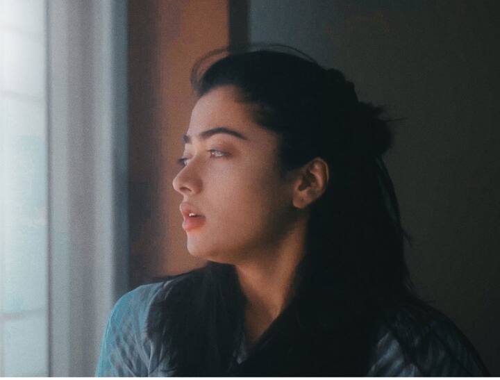 रश्मिका ने इंस्‍टाग्राम पर लेटेस्‍ट कुल चार तस्‍वीरें शेयर करते हुए अपने बारे में बहुत गहरी बात कही है.