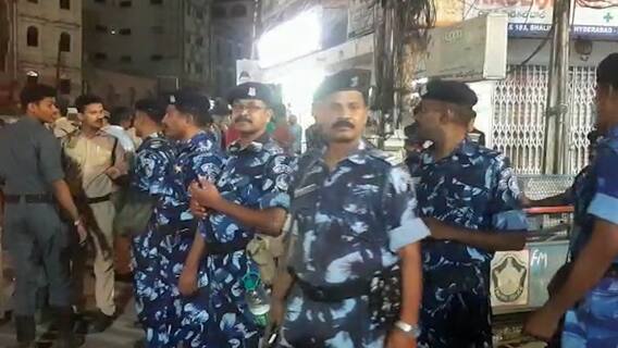 Security Tightened In Old City: అల్లర్లు జరుగుతాయేమోనన్న భయంతో పాతబస్తీలో పటిష్ఠ పహారా ఏర్పాటు | DNN