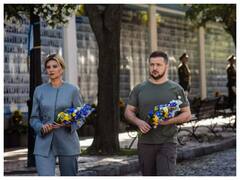 Ukraine Independence Day: Kyiv Displays Captured Tanks, UK Shows Solidarity With Sunflowers | IN PICS