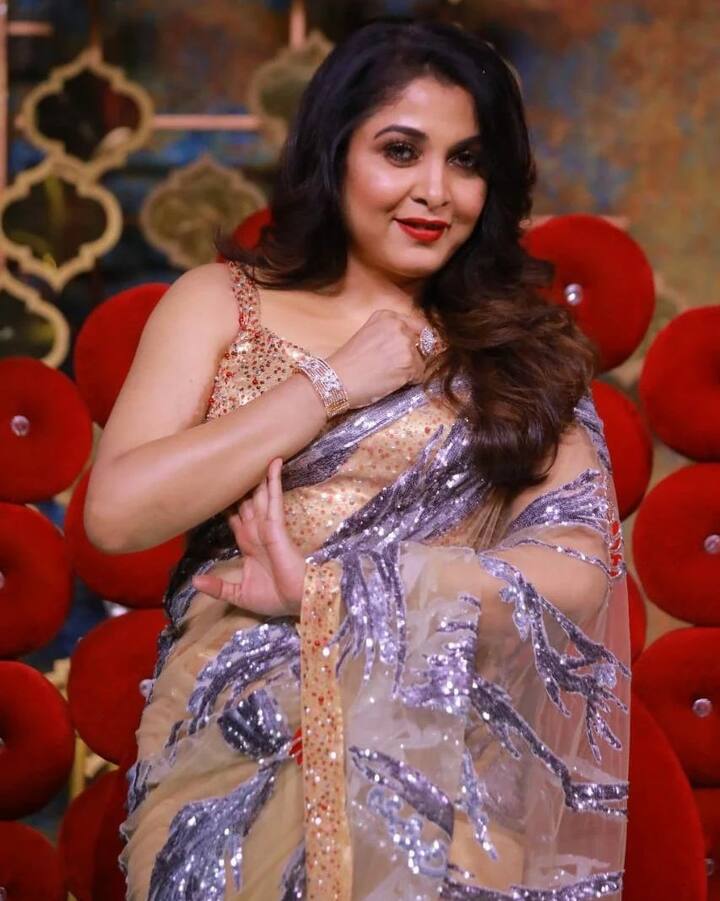 மாலையில் பொன் மார்பினில் நான் துயில் கொள்ள வேண்டும் !