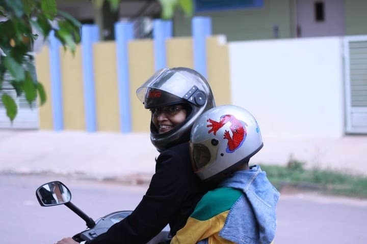 Helmet Cleaning Tips: શું તમારું હેલ્મેટ ગંદુ થઈ ગયું છે ? આ ટિપ્સ અપનાવીને બનાવો નવા જેવું