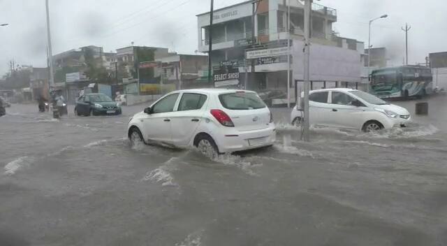 Gujarat Rain : મહેસાણામાં સૌથી વધુ 8 ઇંચ વરસાદ, મોરબીમાં 5.4 ઇંચ વરસાદ ખાબક્યો