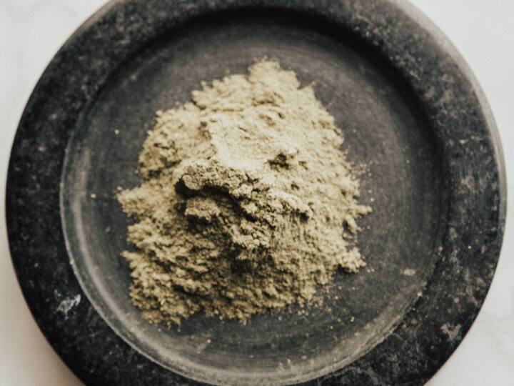 Ayurvedic Medicine Triphala Powder Dangerous Side Effects Triphala Powder: త్రిఫల చూర్ణం మోతాదుకు మించి తీసుకుంటున్నారా? అయితే, ఈ సమస్యలు తప్పవు