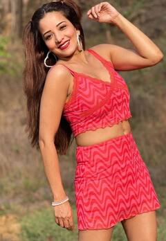 Monalisa Latest Photoshoot: ભોજપુરી એક્ટ્રેસ Monalisa એ ફ્લોન્ટ કર્યુ પરફેક્ટ ફિગર, તસવીરો જોઈ ફેંસ થયા દિવાના