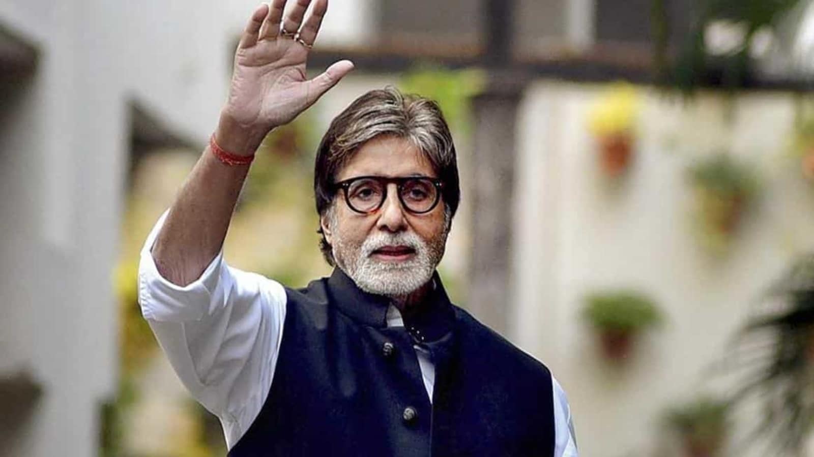 Top Morning News: Megastar Amitabh Bachchan Turns Corona Positive Again |  Top Morning News: महानायक Amitabh Bachchan फिर हुए Corona पॉजिटिव