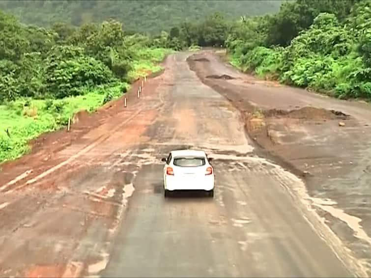 Mumbai Goa Highway Update  Minister Ravindra Chavan on inspection tour, pothole filling started मुंबई गोवा महामार्गाची दूरवस्था 'माझा'नं दाखवल्यानंतर सरकारला जाग! मंत्री चव्हाण पाहणी दौऱ्यावर, खड्डे भरणीला सुरूवात