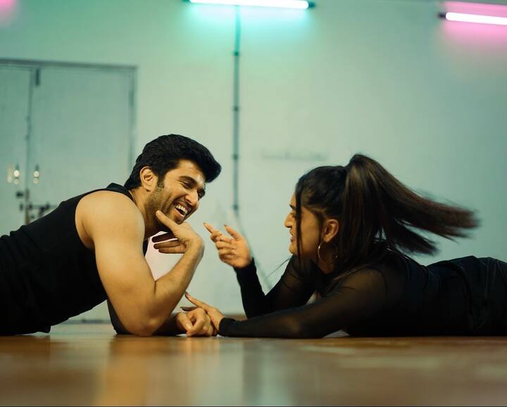 దీనికి సంబంధించిన ఫొటోలు సోషల్ మీడియాలో వైరల్ అవుతున్నాయి. (Photo Courtesy: Niharika_nm Instagram)