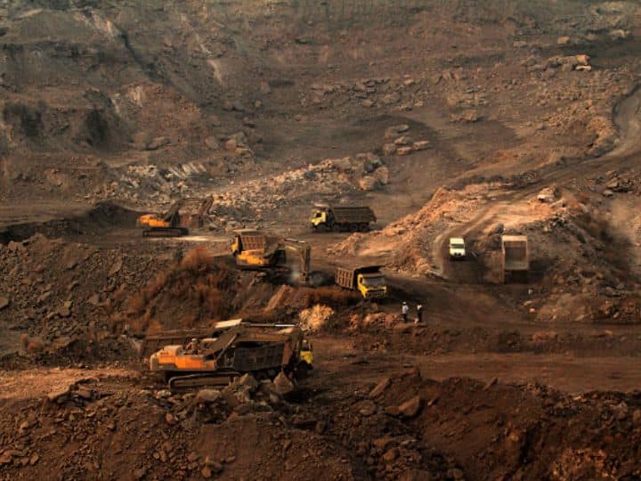 Centre Plans To Auction 17 Non-Operational Mines Surrendered By PSUs Centre Plans To Auction 17 Non-Operational Mines Surrendered By PSUs