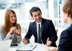 Office Etiquette:  ਦਫ਼ਤਰ ਵਿੱਚ ਸਭ ਦੇ ਚਹੇਤੇ ਬਣਨਾ ਚਾਹੁੰਦੇ ਹੋ ਤਾਂ ਅੱਜ ਤੋਂ ਹੀ ਛੱਡ ਦਿਓ ਇਹ ਕੰਮ 