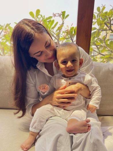 Dia Mirza On Delivery: दीया मिर्जा के लिए बेहद मुश्किल थी प्रेग्नेंसी और डिलीवरी, कहा- 'ये दोनों के लिए जानलेवा हो सकती थी'