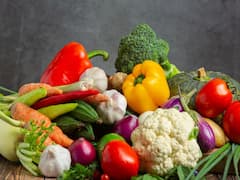 Vegetables Price List: சீக்கிரம் கிளம்புங்க மக்களே..! அதிரடியாக சரிந்த காய்கறி விலை.. இன்றைய நிலவரம்!