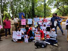 इंद्र मेघवाल की हत्या के विरोध में मुंबई में प्रदर्शन, छात्रों ने की न्याय देने की मांग