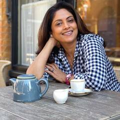 Actress Nadhiya : அழகும் இளமையும் குறையாமல் காட்சியளிக்கும் நதியாவின் லேட்டஸ்ட் போட்டோஸ்!