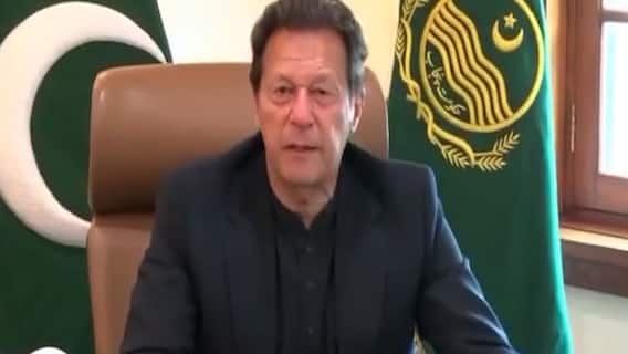 Pakistan Breaking : Imran Khan in Islamabad district court for threatening IG and DIG
