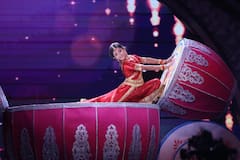 Dance Dance Junior: ছোটপর্দায় বড় চমক! কালজয়ী হিন্দি গানের ছন্দে মঞ্চ মাতাবেন খুদে প্রতিযোগিরা