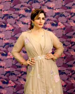 PHOTO : ग्लॅमरस लूक अन् घायाळ करणाऱ्या अदा; रवीना टंडनचा क्लासी लूक चर्चेत!